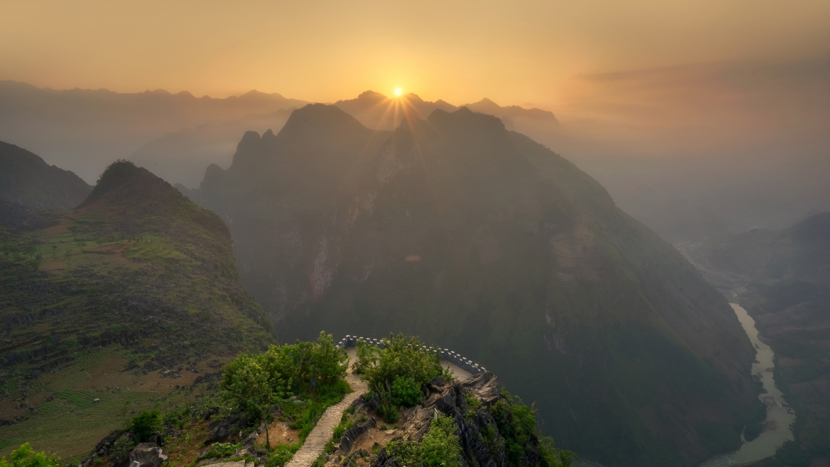 Խϵɽ׳ճ羰4kֽ