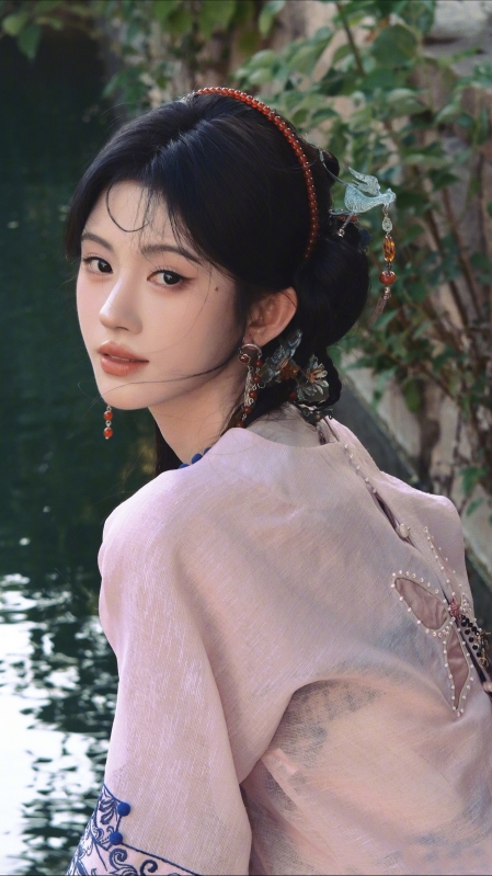 溵t ͷŮ 4kֻֽ