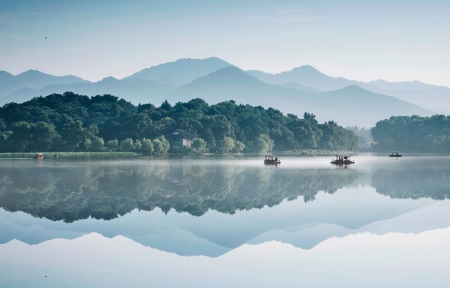 �����羰 ɽˮ��ӳ 3200x2000���峵����ֽ3K