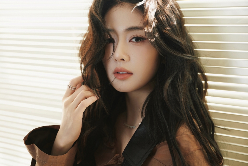 ��¹ ��ɫ�·� ��Ӱ 5K��������Ů��ֽ