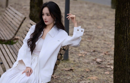 ��԰���� ���� ��ɫȹ�� Ψ������4K��Ů��ֽ3840x2400