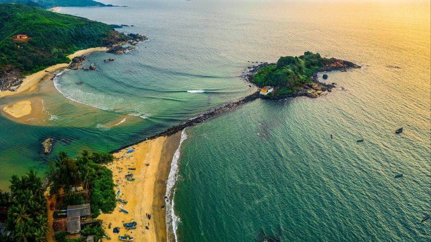 安科拉附近的加比特凯尼海滩4K风景壁纸3840x2160